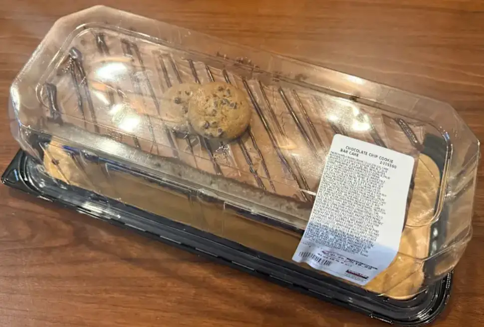 Costco Chocolate chip cookie bar whole Cake packing